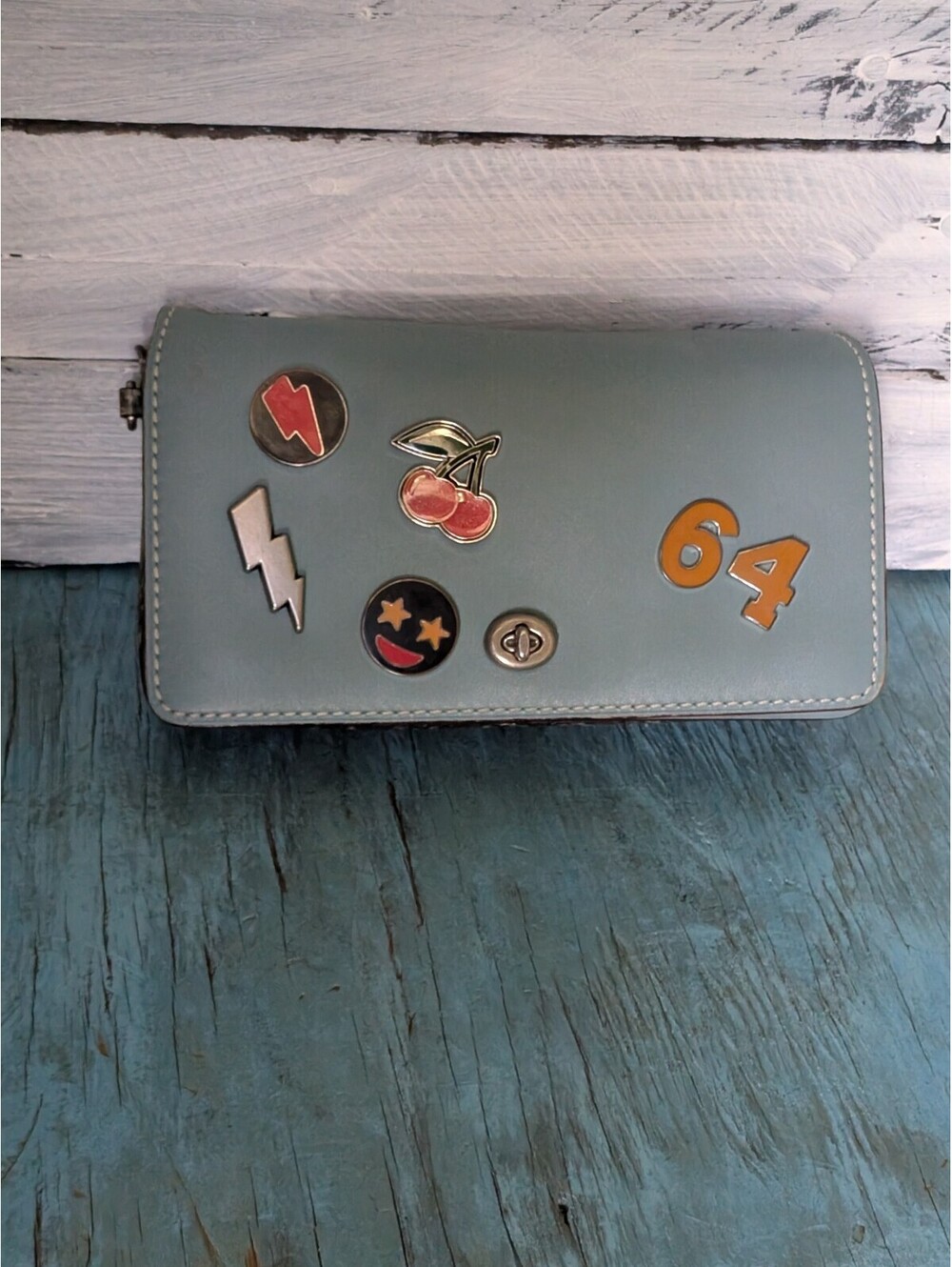 Coach 1941 Souvenir pins handbag pre owned